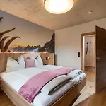 Klocker Apartment Fuegen